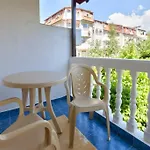 Your Lovely Summer In Sunny 아파트 *